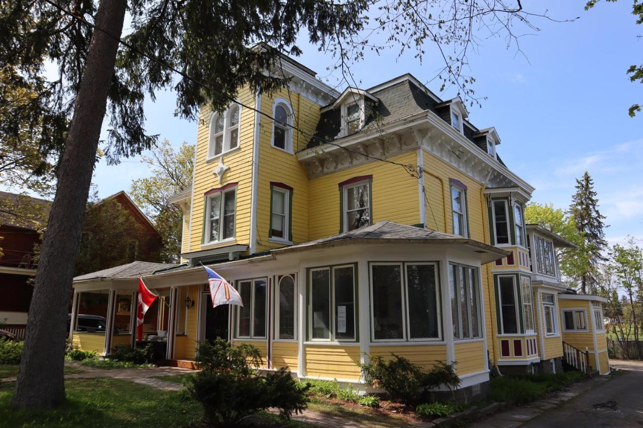 Bed and Breakfast Pangea House Gananoque Exteriér fotografie