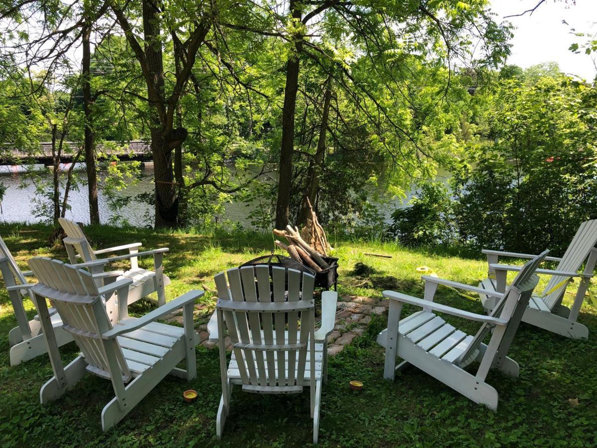 Bed and Breakfast Pangea House Gananoque Exteriér fotografie